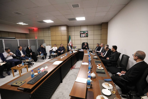 ناکارآمدی سازمان بورس در بازگشایی بازار؛ تا چه زمان سرمایه مردم بازیچه پنهان‌کاری شماست؟
