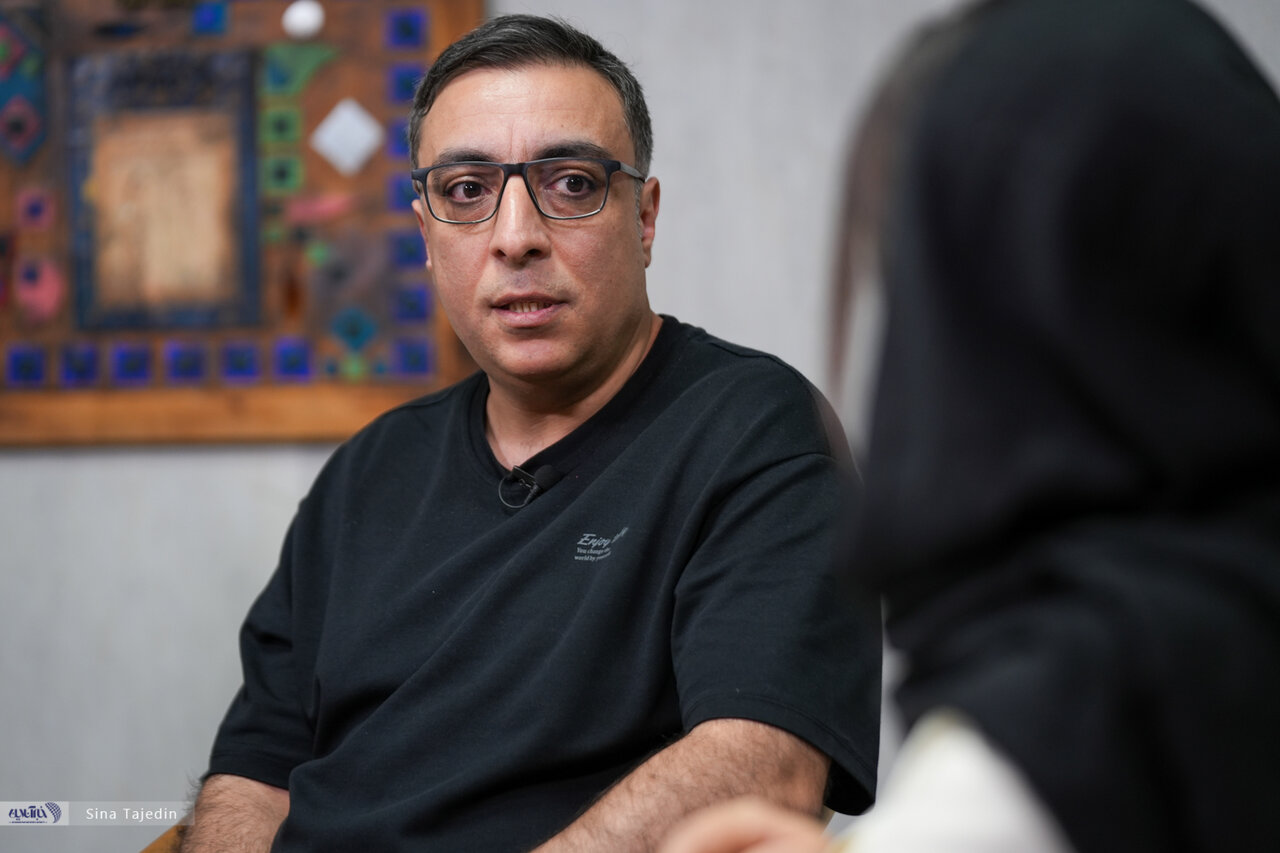 فیلترینگ یکی از سه دلیل اصلی مهاجرت است/ گوشهای «زامبی» حتی هنگام قطع اینترنت بینالملل، مهاجم هستند / «مافیا» نه، آنان «ذینفعان» فیلترینگ هستند