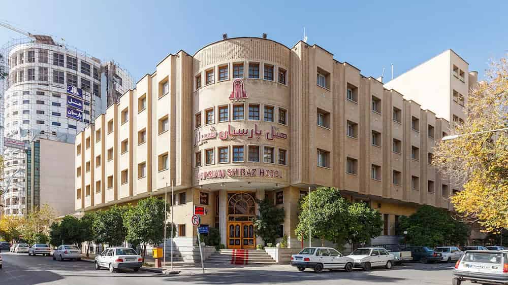 گشت و گذار در بهترین محله‌های شیراز برای رزرو هتل در بهار و تابستان ۱۴۰۴