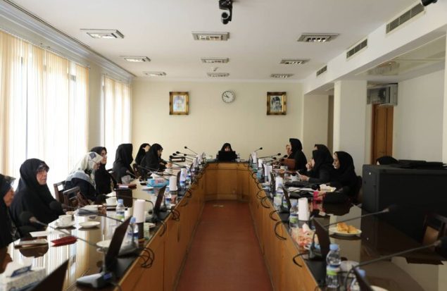 بررسی راهکارهای ارتقای سلامت زنان در نشست فرهنگستان علوم پزشکی