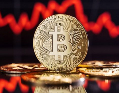 بیت‌کوین در آستانه تست حمایت ۶۴ هزار دلاری/احتمال جهش کوتاه‌مدت پیش از افت دوباره