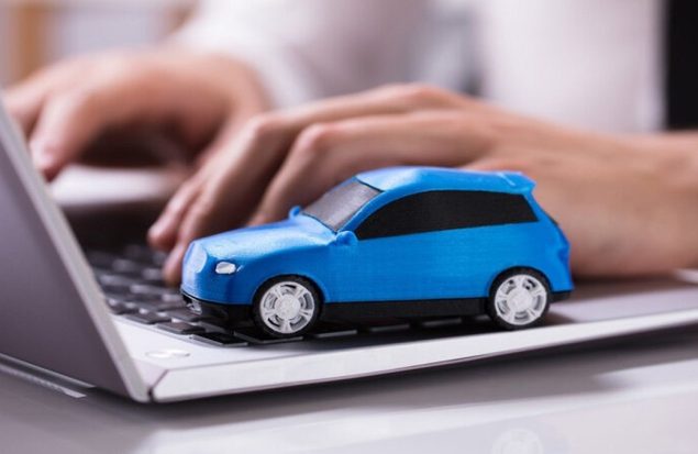 اختلاف فاحش میان قیمت‌های رسمی و آگهی‌های اینترنتی خودرو / مراقب کلاهبردارها باشید