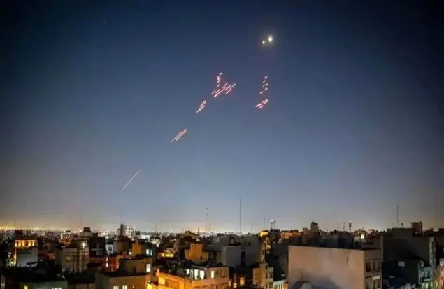 اینفوگرافیک/ رشد ۶ درصدی تولید فولاد در سایه دو جنگ