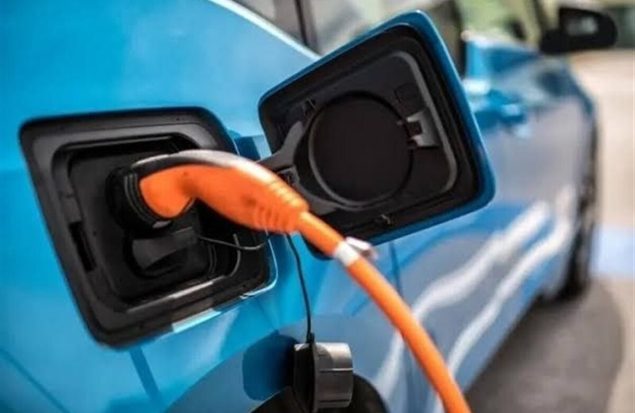 بحران سوخت دنیا را شوکه کرد/هجوم خریداران به خودروهای برقی دستدوم بحران سوخت دنیا را شوکه کرد/هجوم خریداران به خودروهای برقی دستدوم