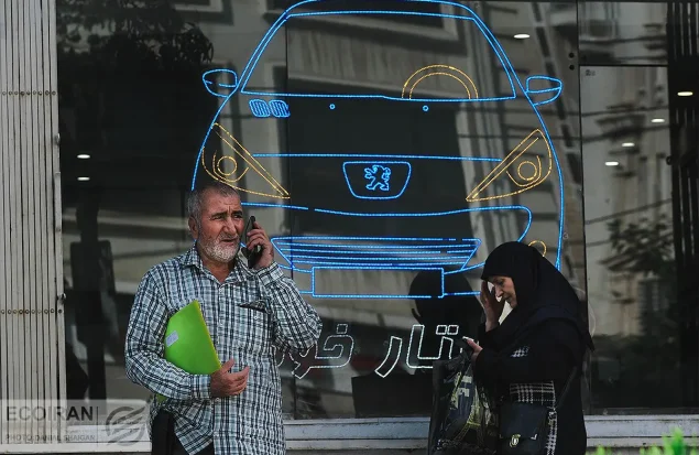 دلار ۴ درصد ریخت، ۲۰۷ فقط ۲.۹ درصد / خودرو زیر فشار دلار کوتاه میآید؟ دلار ۴ درصد ریخت، ۲۰۷ فقط ۲.۹ درصد / خودرو زیر فشار دلار کوتاه میآید؟