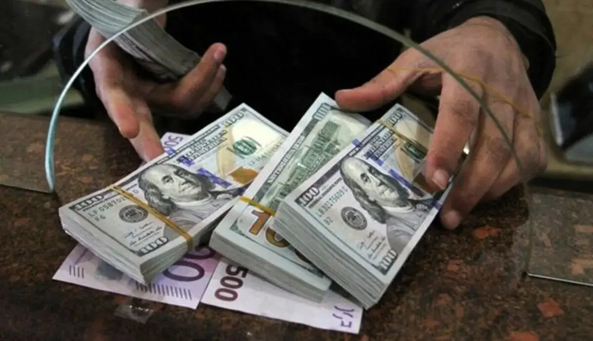 هشدار کارشناس بازارهای مالی درباره قیمت دلار؛ خرید هیجانی در این سطوح خطرناک است هشدار کارشناس بازارهای مالی درباره قیمت دلار؛ خرید هیجانی در این سطوح خطرناک است